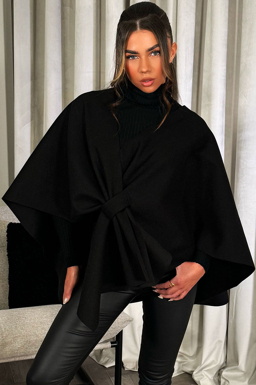 Wrap Over Bow Cape Black