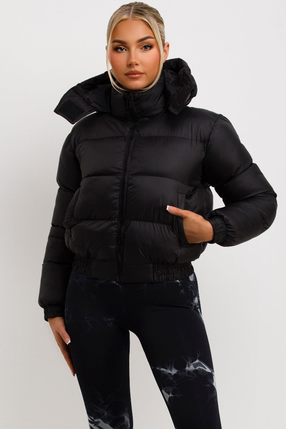 Puffer Jacket With Hood Black