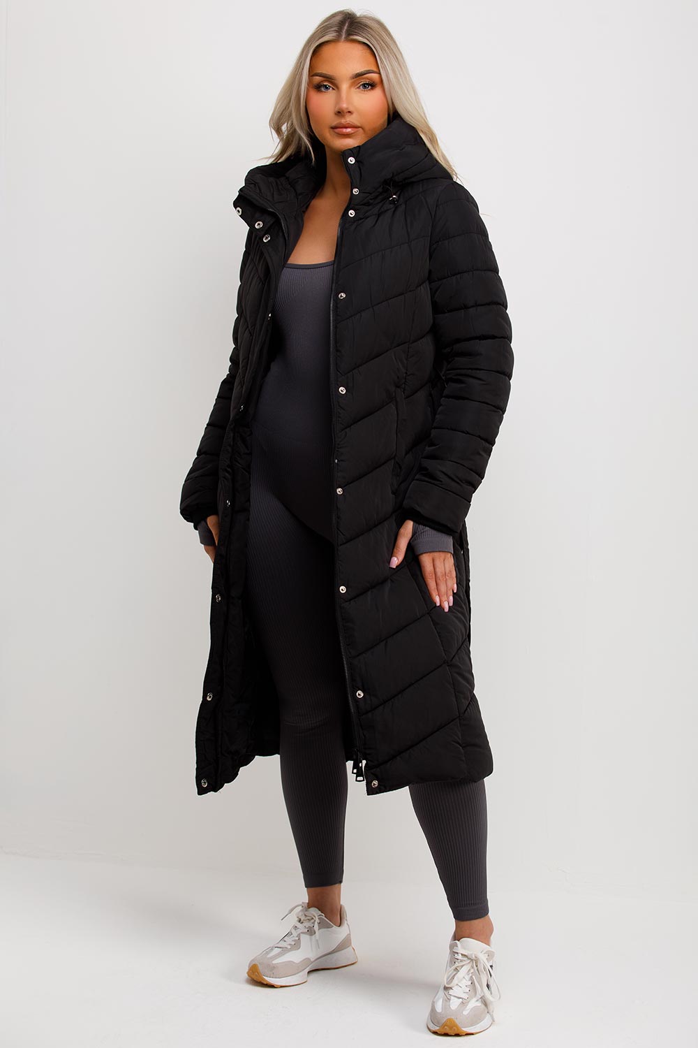 Long Padded Puffer Coat With Belt Black