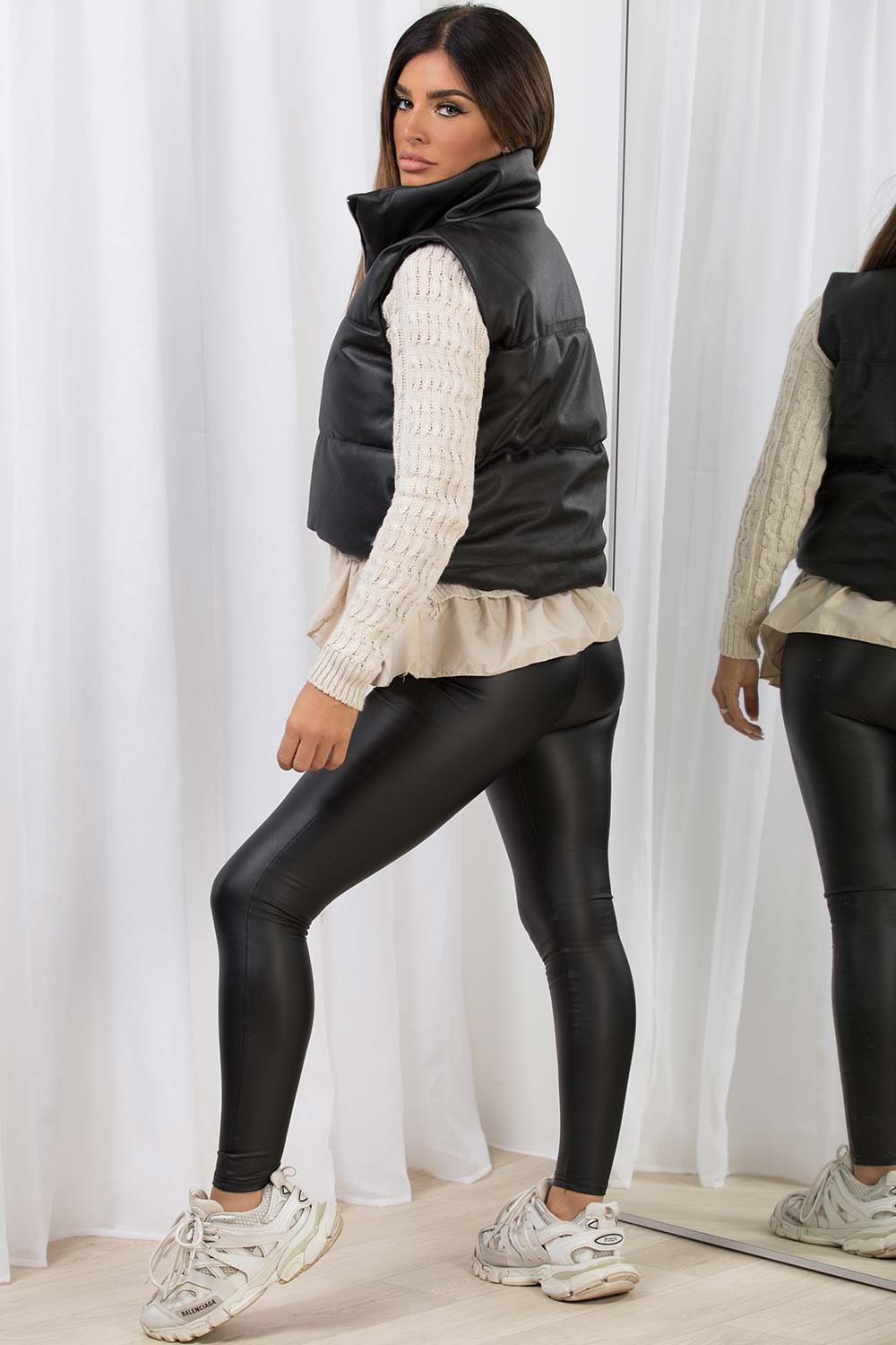 Crop Gilet In Faux Leather Black