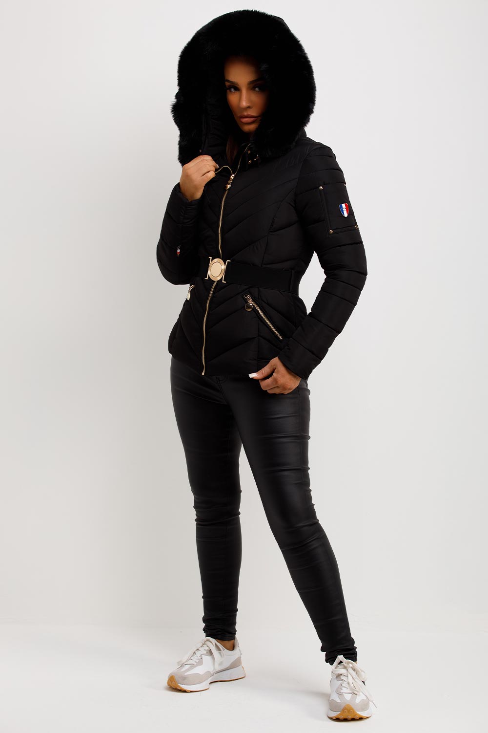 Puffer Jacket With Fur Hood And Belt Black