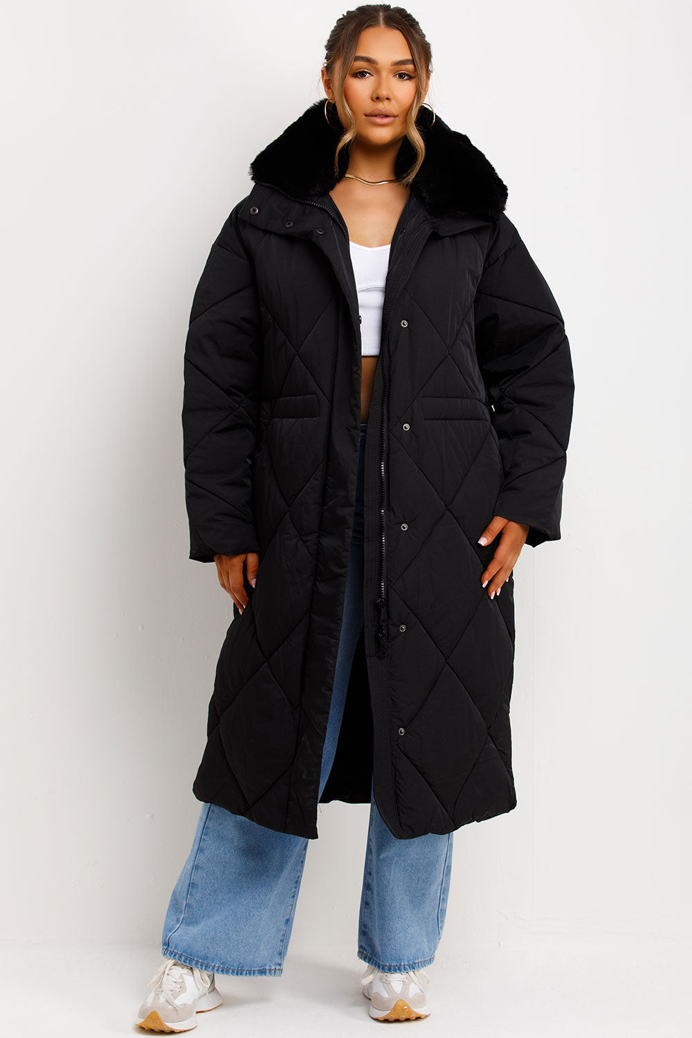 Long Puffer Quilted Coat With Fur Collar Black