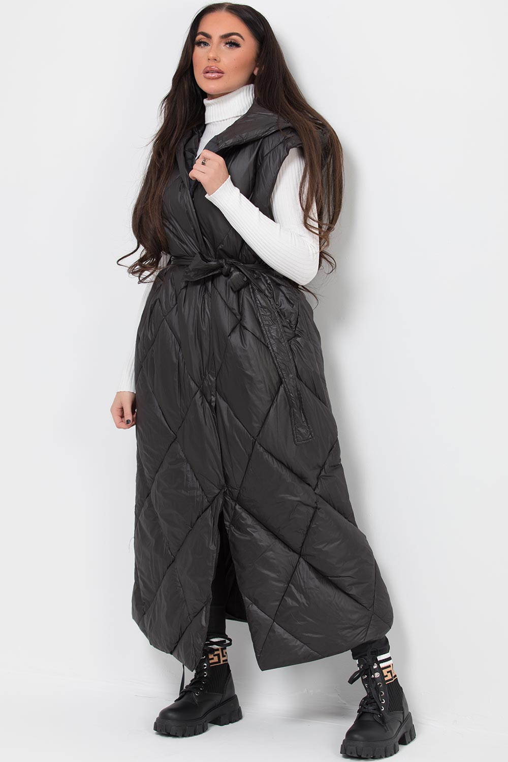 Black Puffer Quilted Gilet With Hood