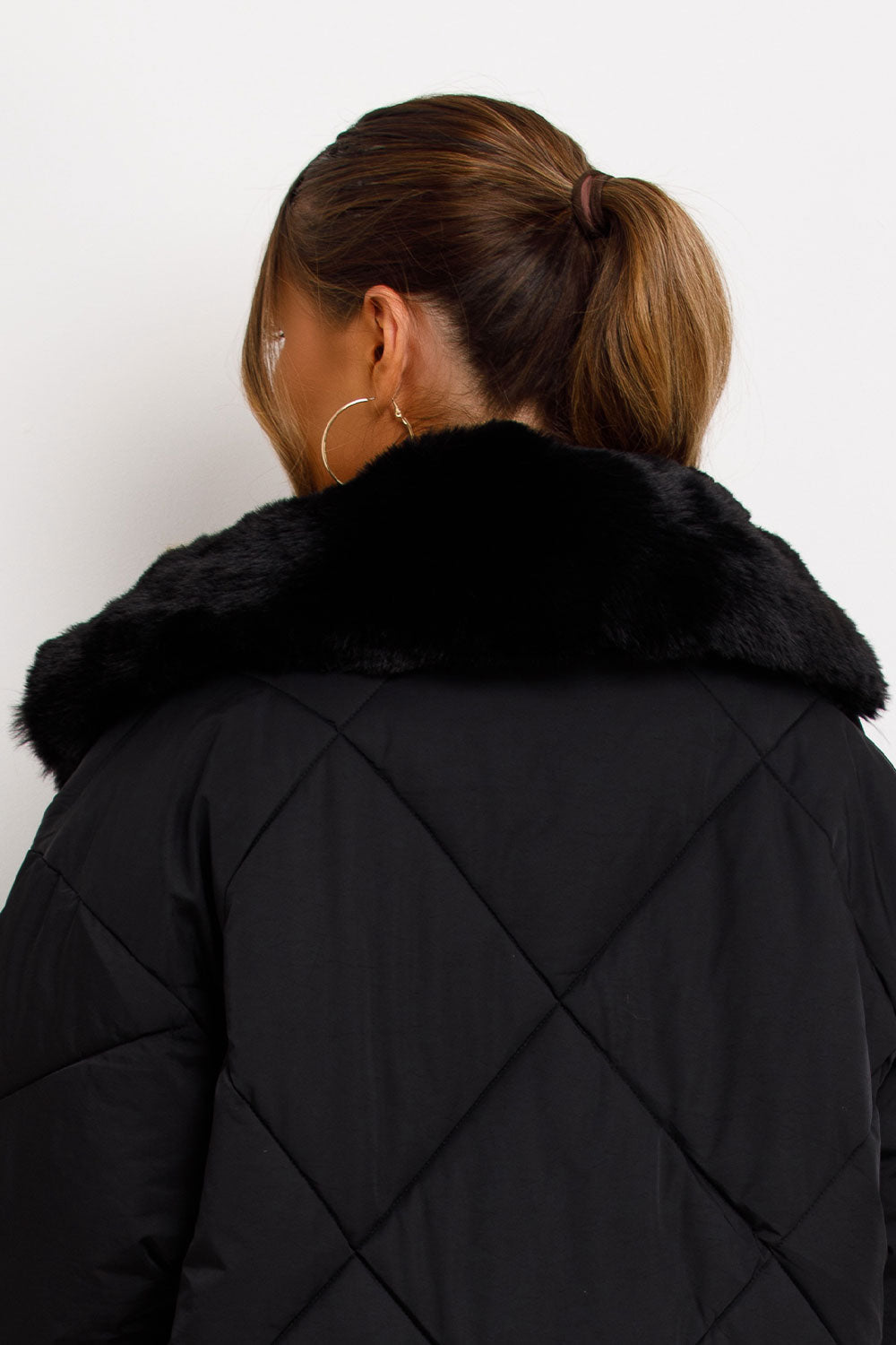 Long Puffer Quilted Coat With Fur Collar Black