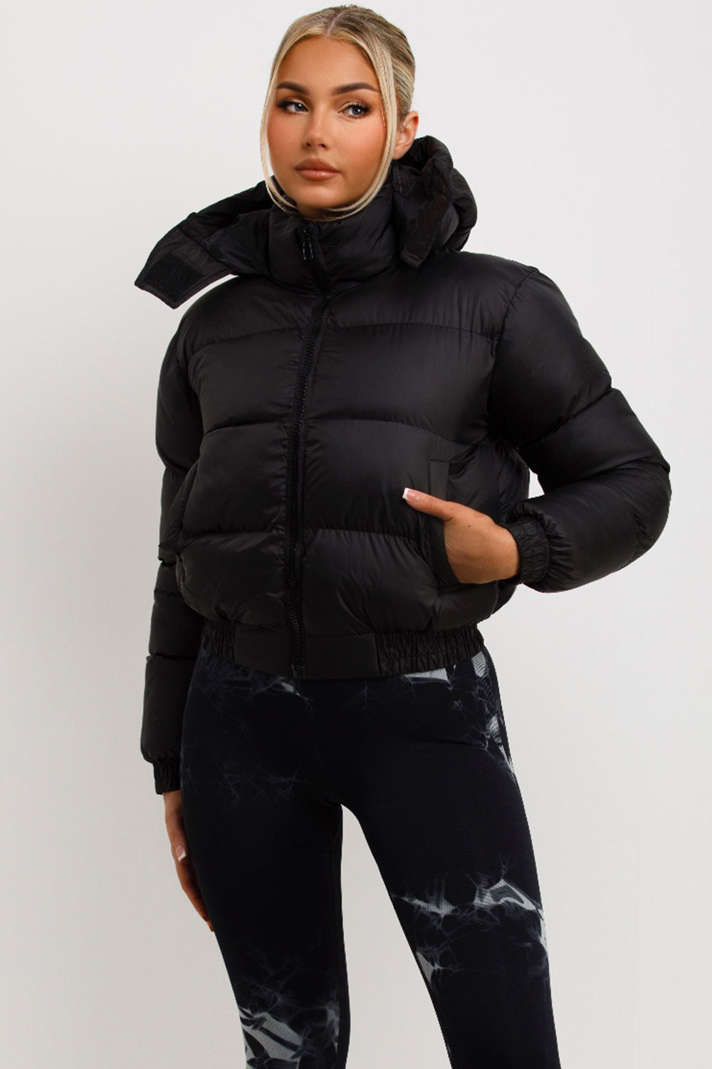 Puffer Jacket With Hood Black