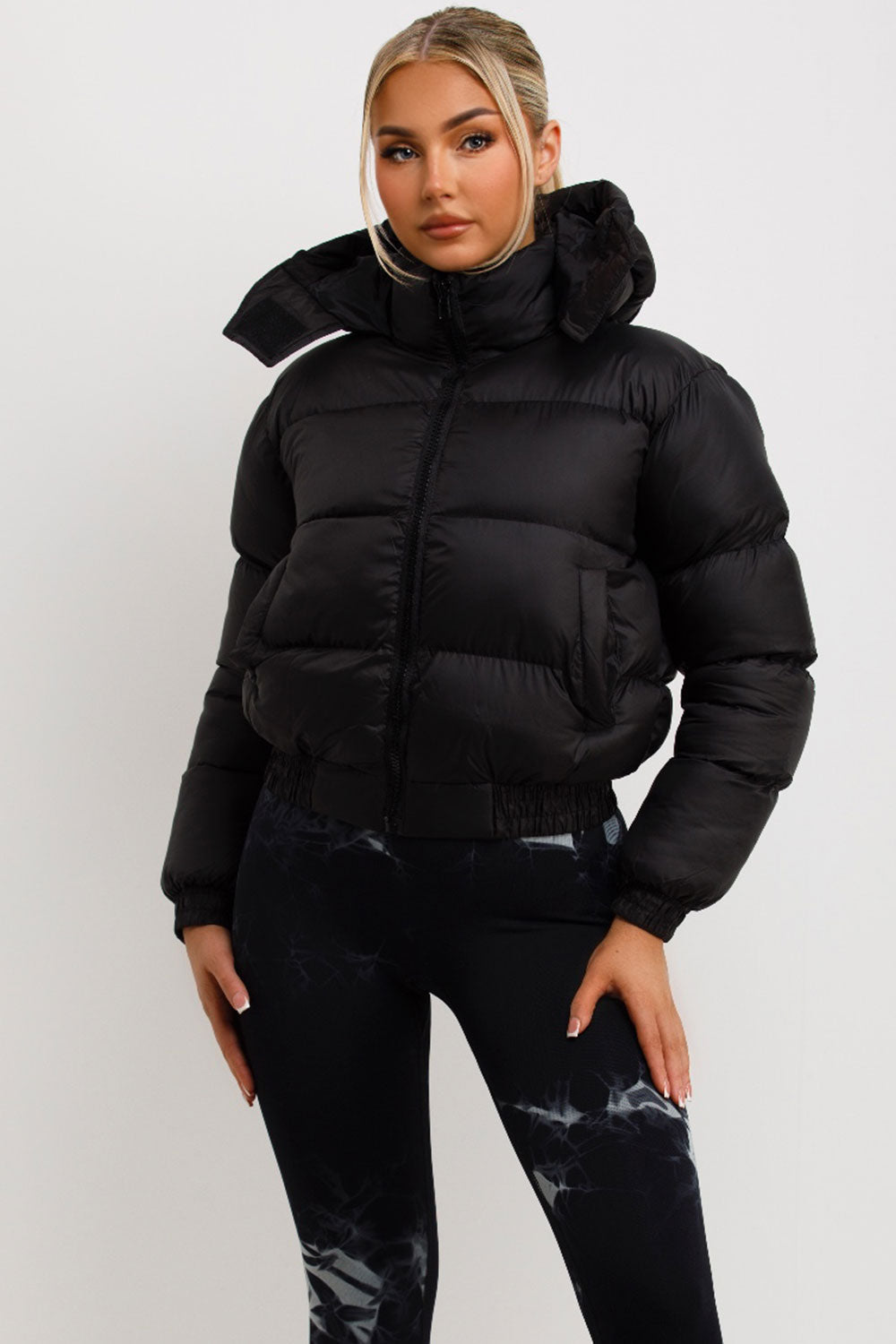 Puffer Jacket With Hood Black