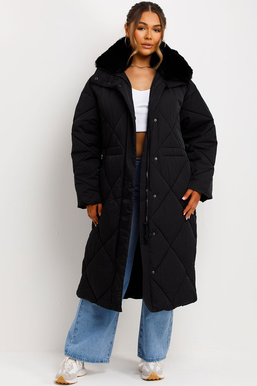 Long Puffer Quilted Coat With Fur Collar Black