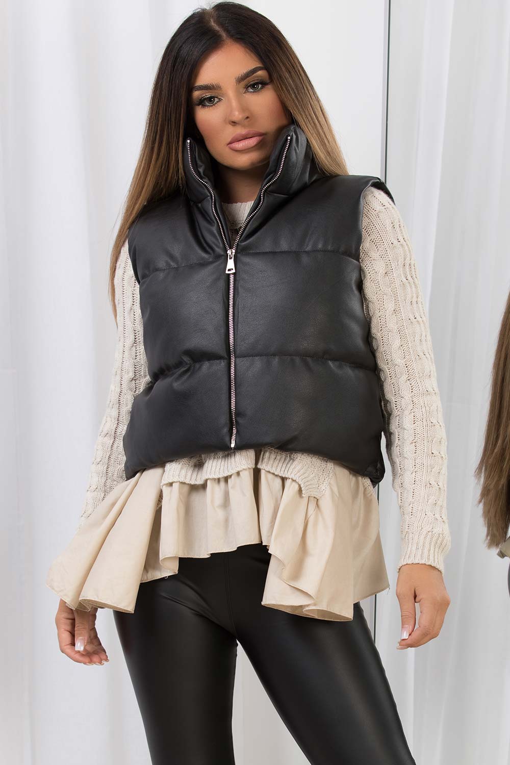 Crop Gilet In Faux Leather Black