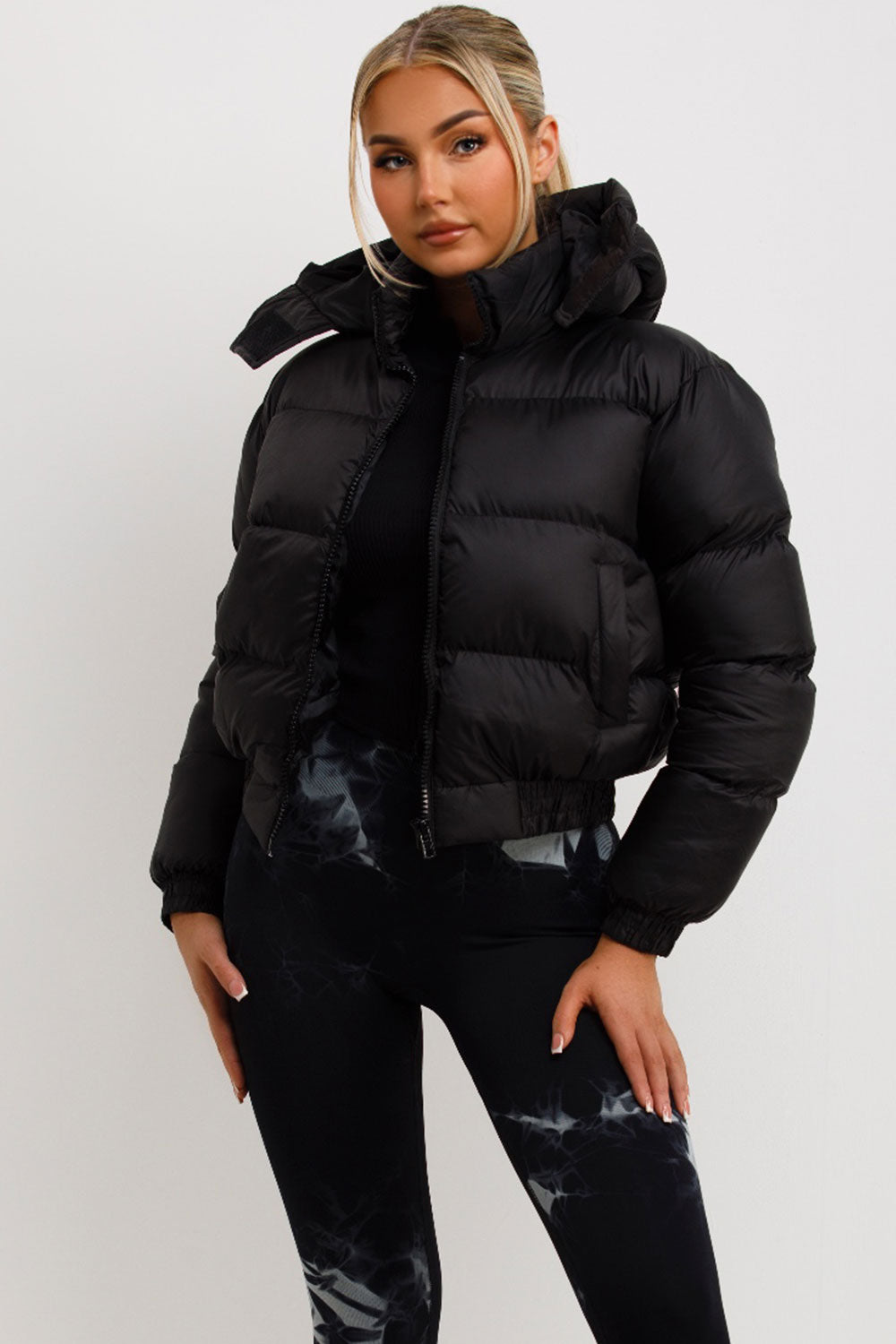 Puffer Jacket With Hood Black