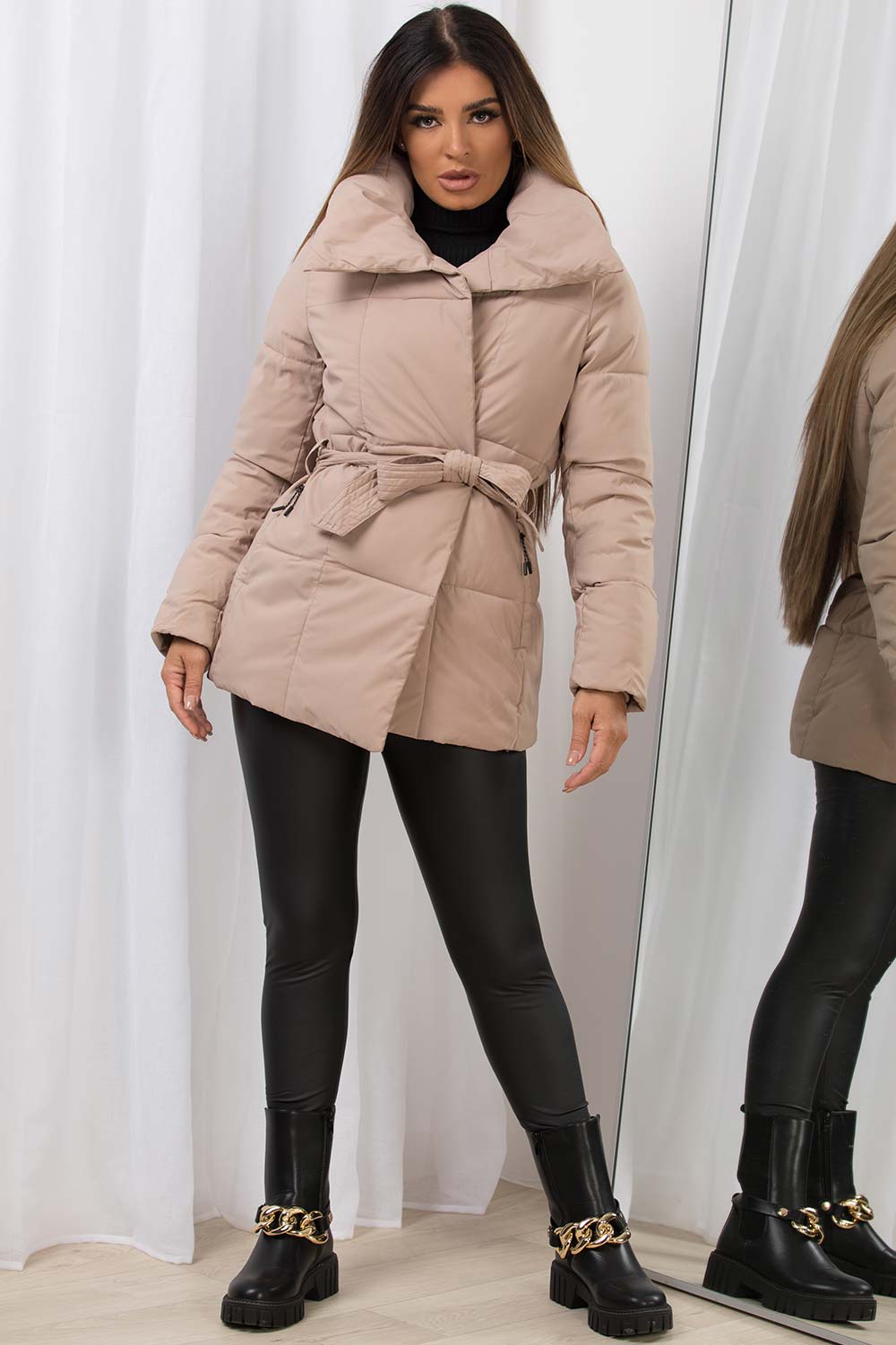 Duvet Padded Jacket With Belt Beige