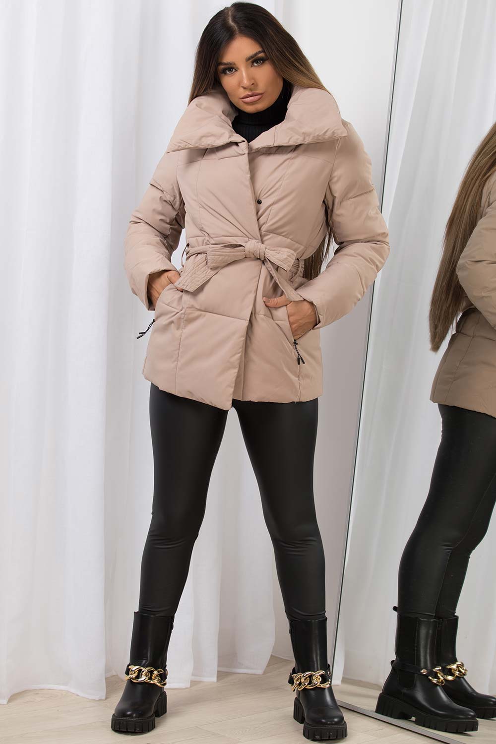 Duvet Padded Jacket With Belt Beige