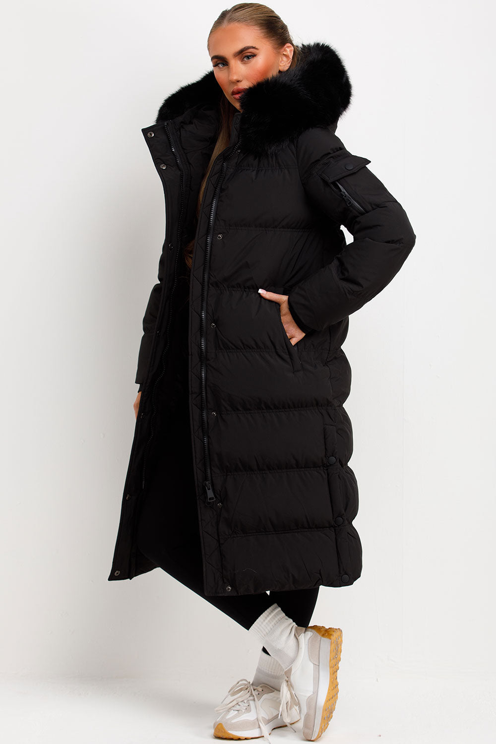 Long Puffer Coat With Fur Hood Black