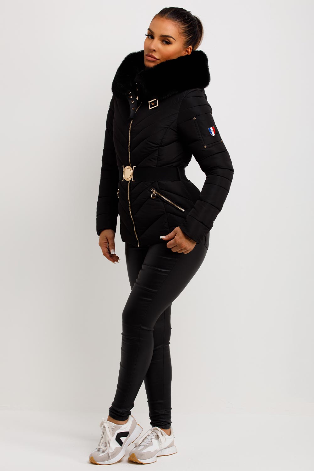 Puffer Jacket With Fur Hood And Belt Black