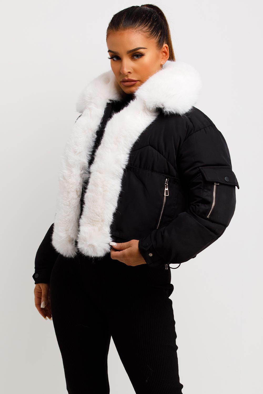 Puffer Jacket With Fur Trim Black