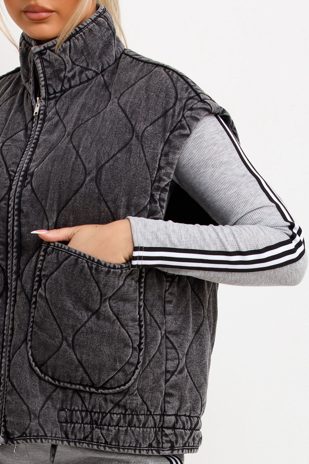 Padded Quilted Gilet With Adjustable Drawstring Hem