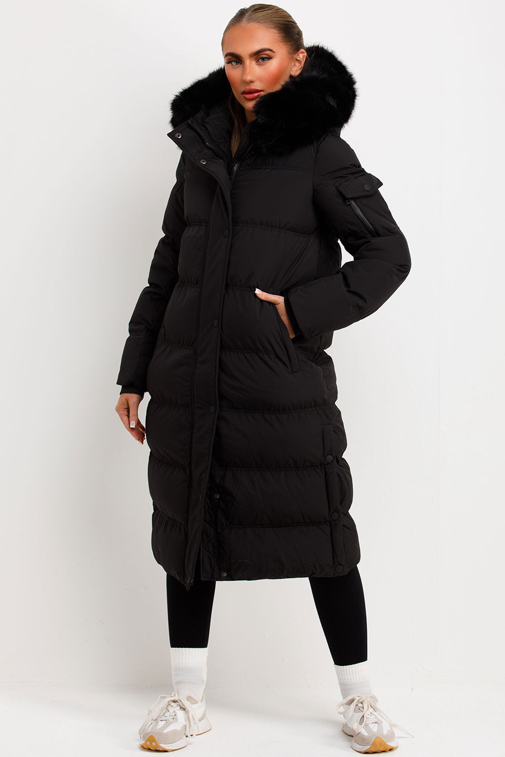 Long Puffer Coat With Fur Hood Black