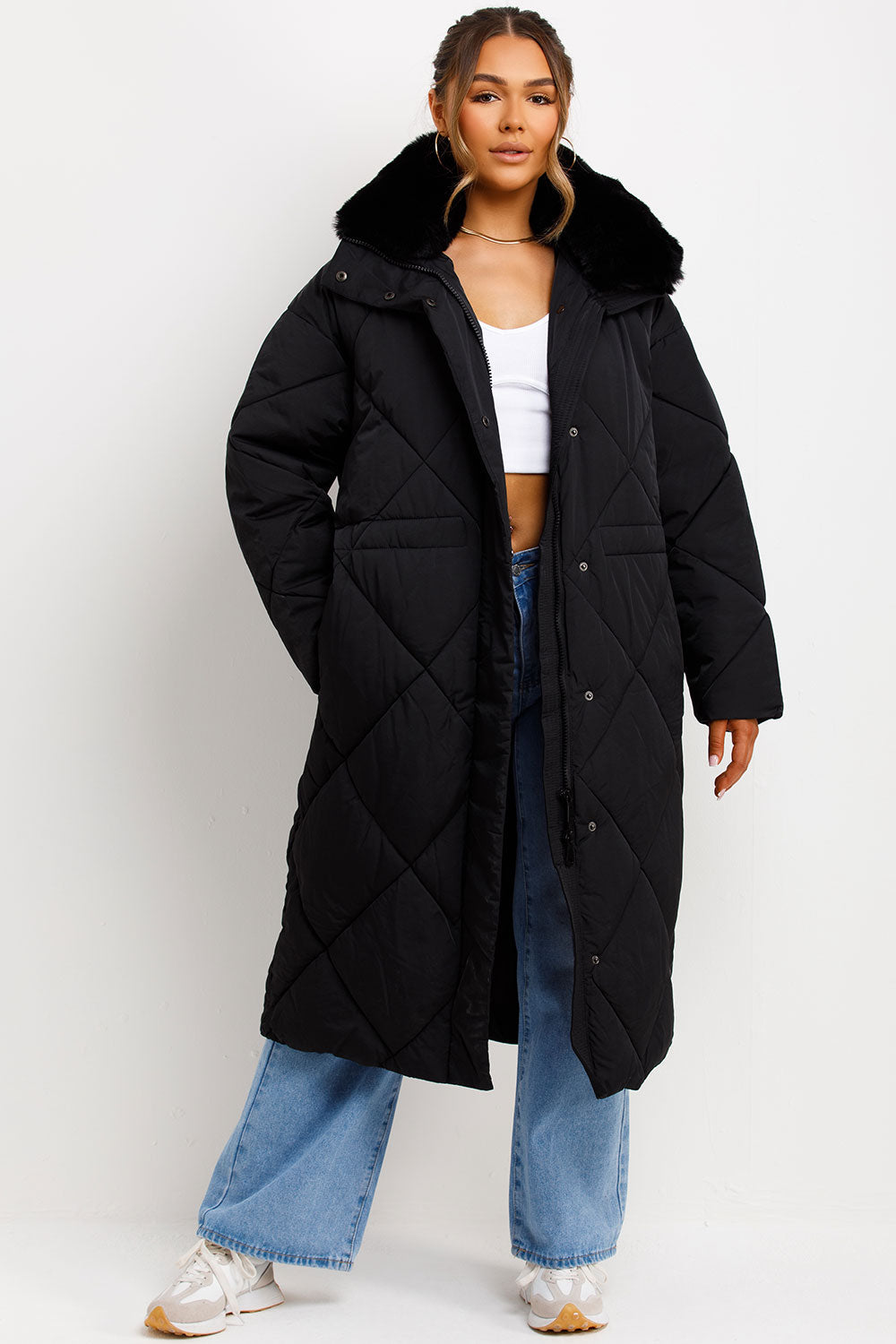 Long Puffer Quilted Coat With Fur Collar Black