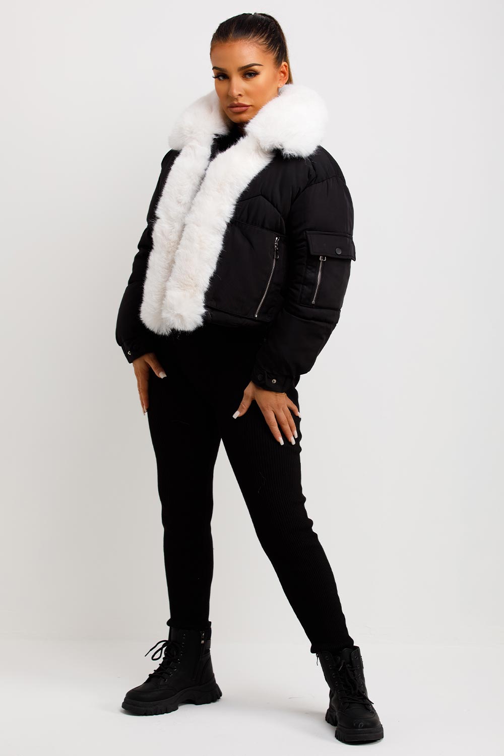 Puffer Jacket With Fur Trim Black