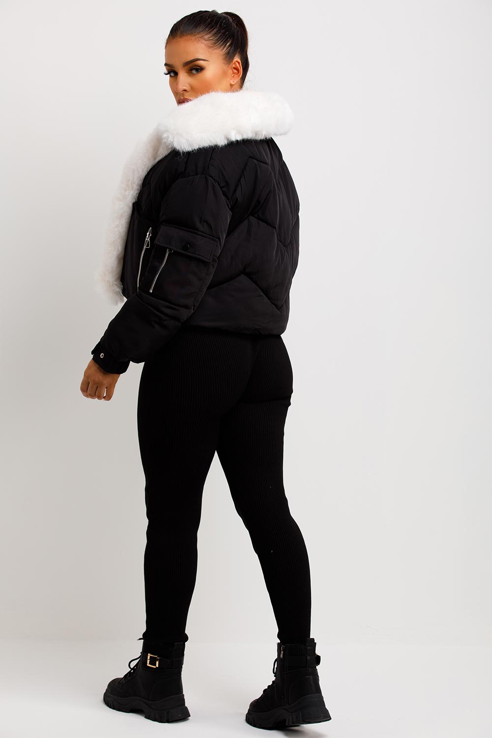 Puffer Jacket With Fur Trim Black