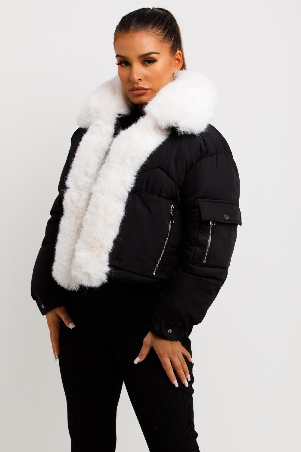 Puffer Jacket With Fur Trim Black