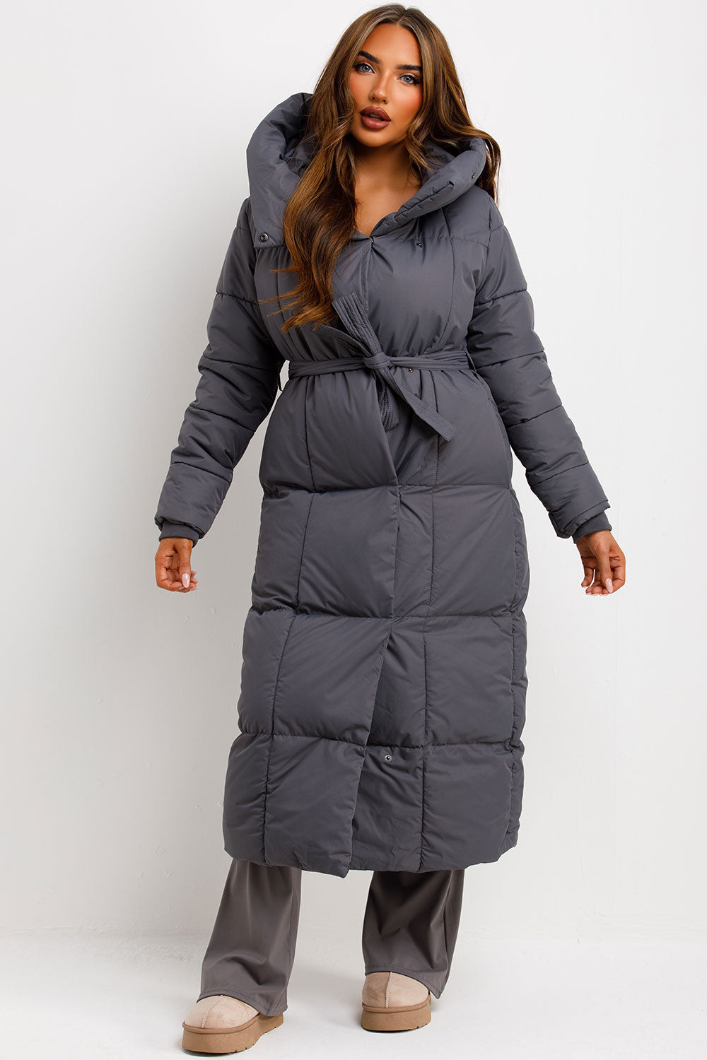 Long Puffer Coat With Hood And Belt Grey