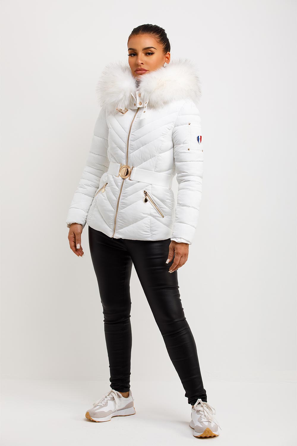 Puffer Jacket With Fur Hood And Belt White