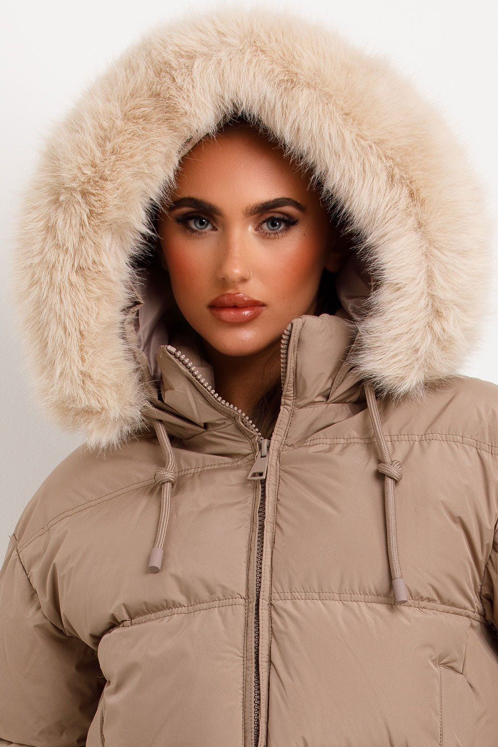 Puffer Jacket With Faux Fur Hood Stone