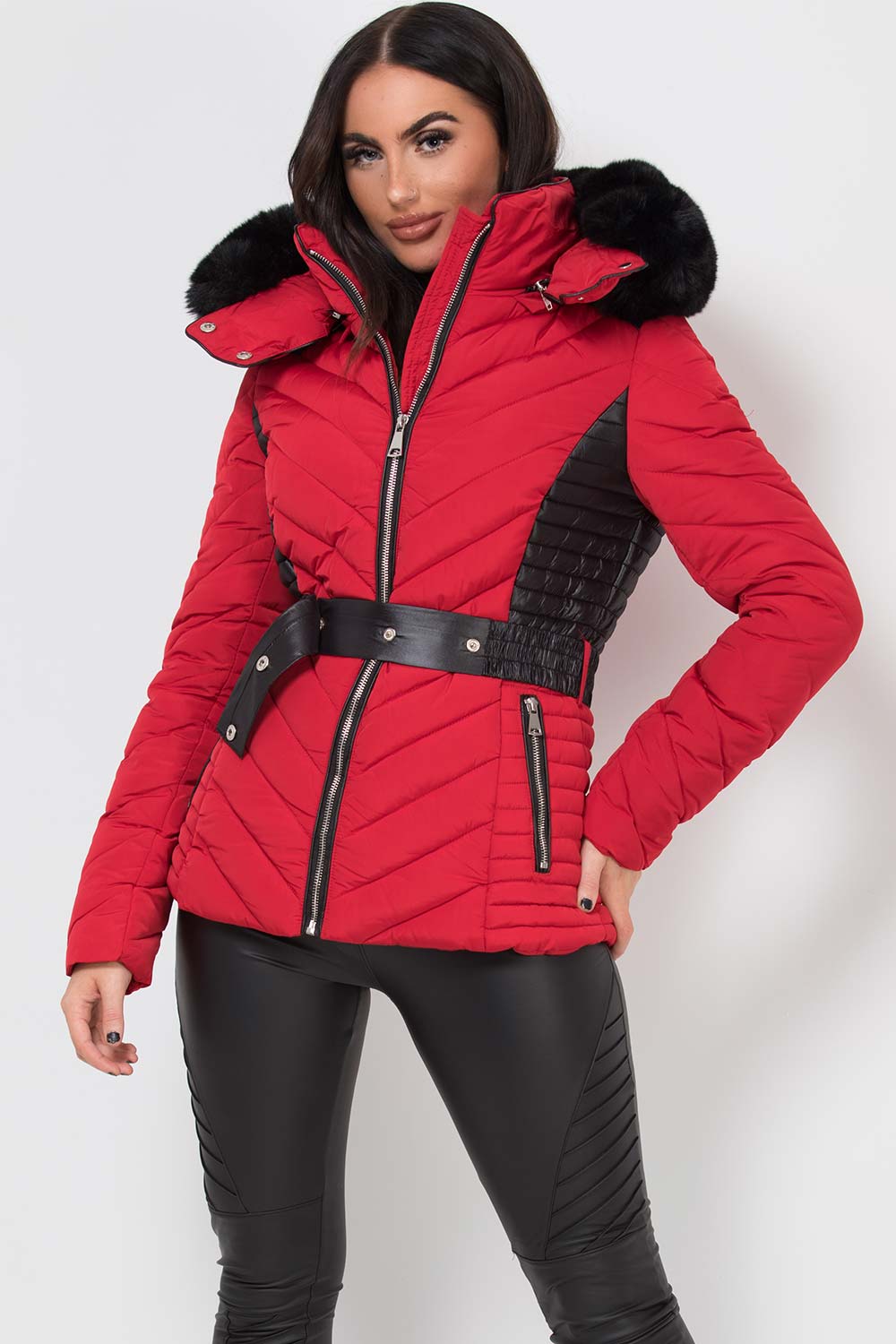 Puffer Quilted Jacket With Faux Fur Hood And Belt Red