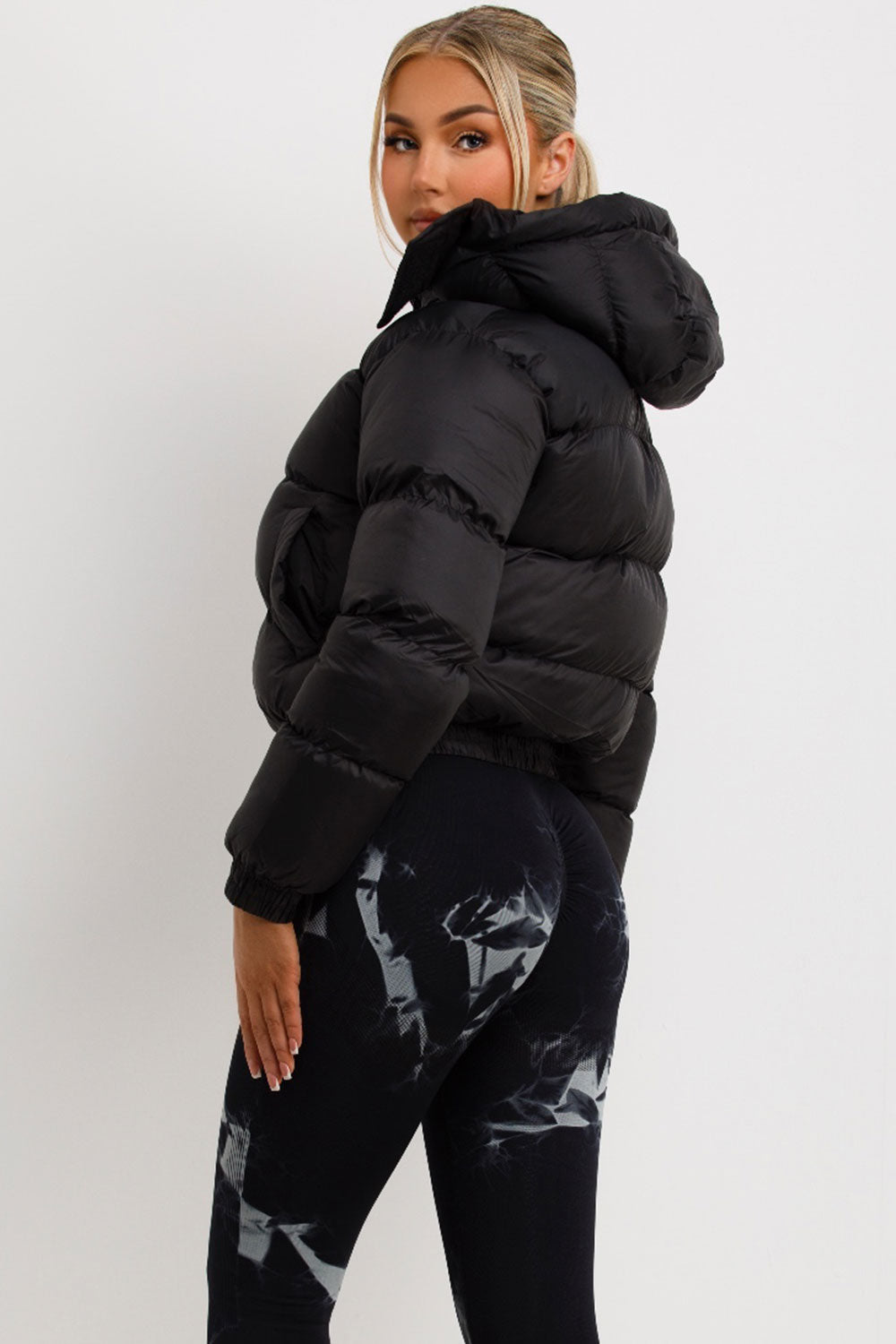 Puffer Jacket With Hood Black