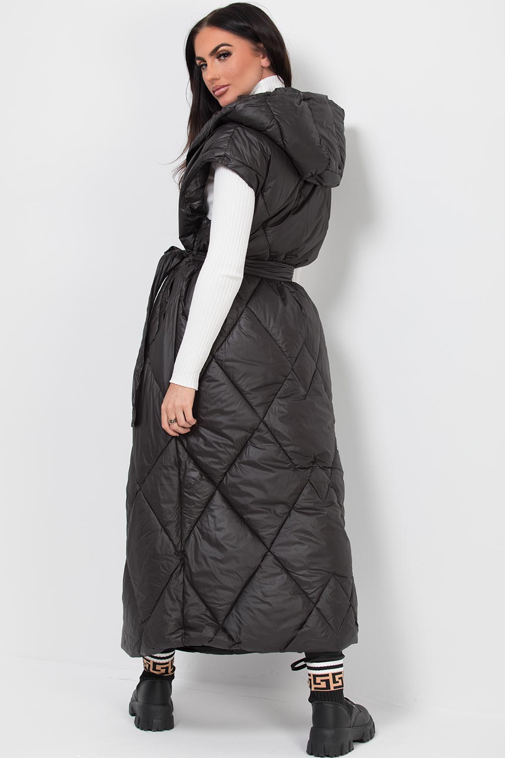 Black Puffer Quilted Gilet With Hood