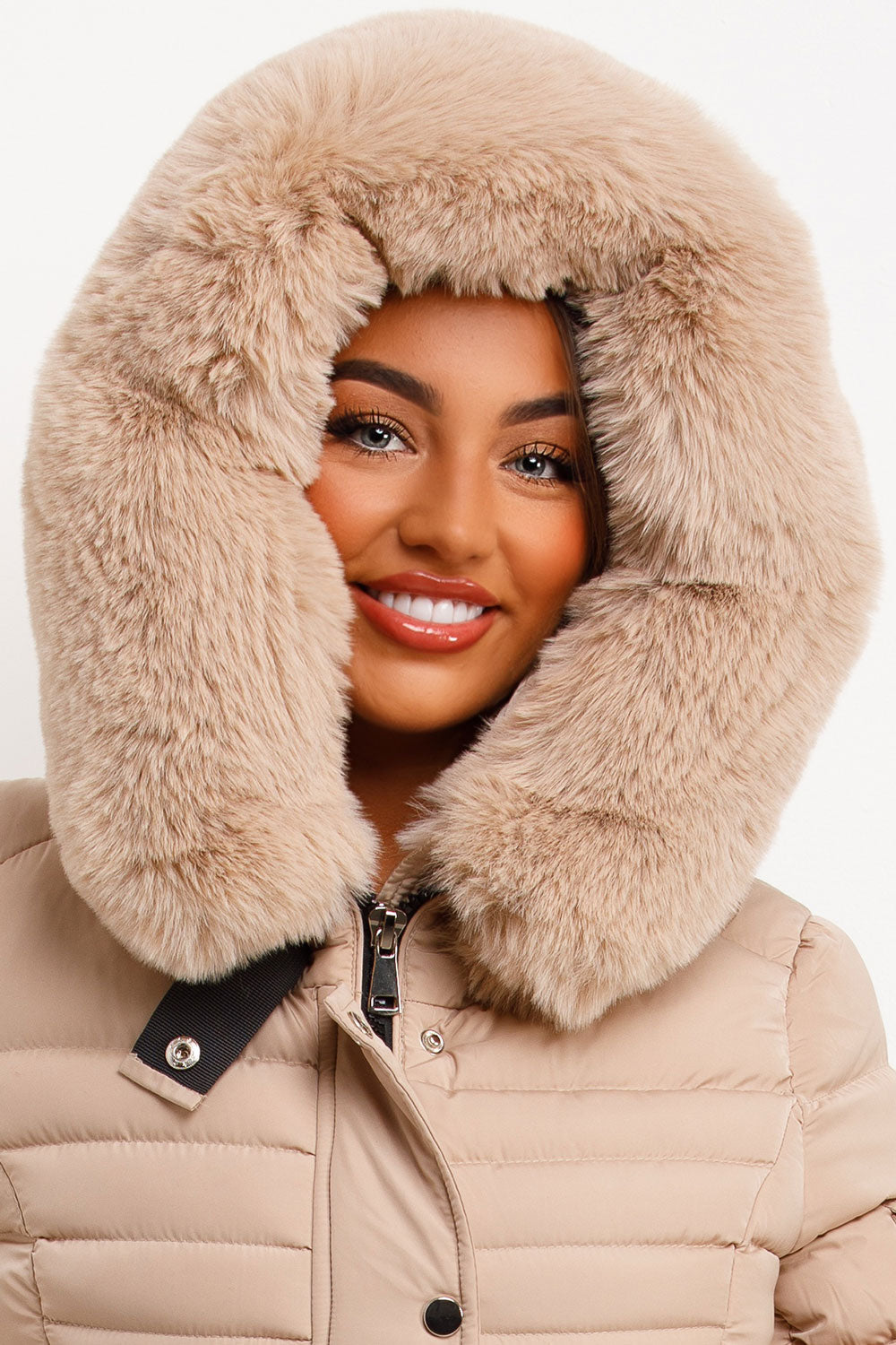 Puffer Jacket With Faux Fur Hood Side Buckle Detail Beige