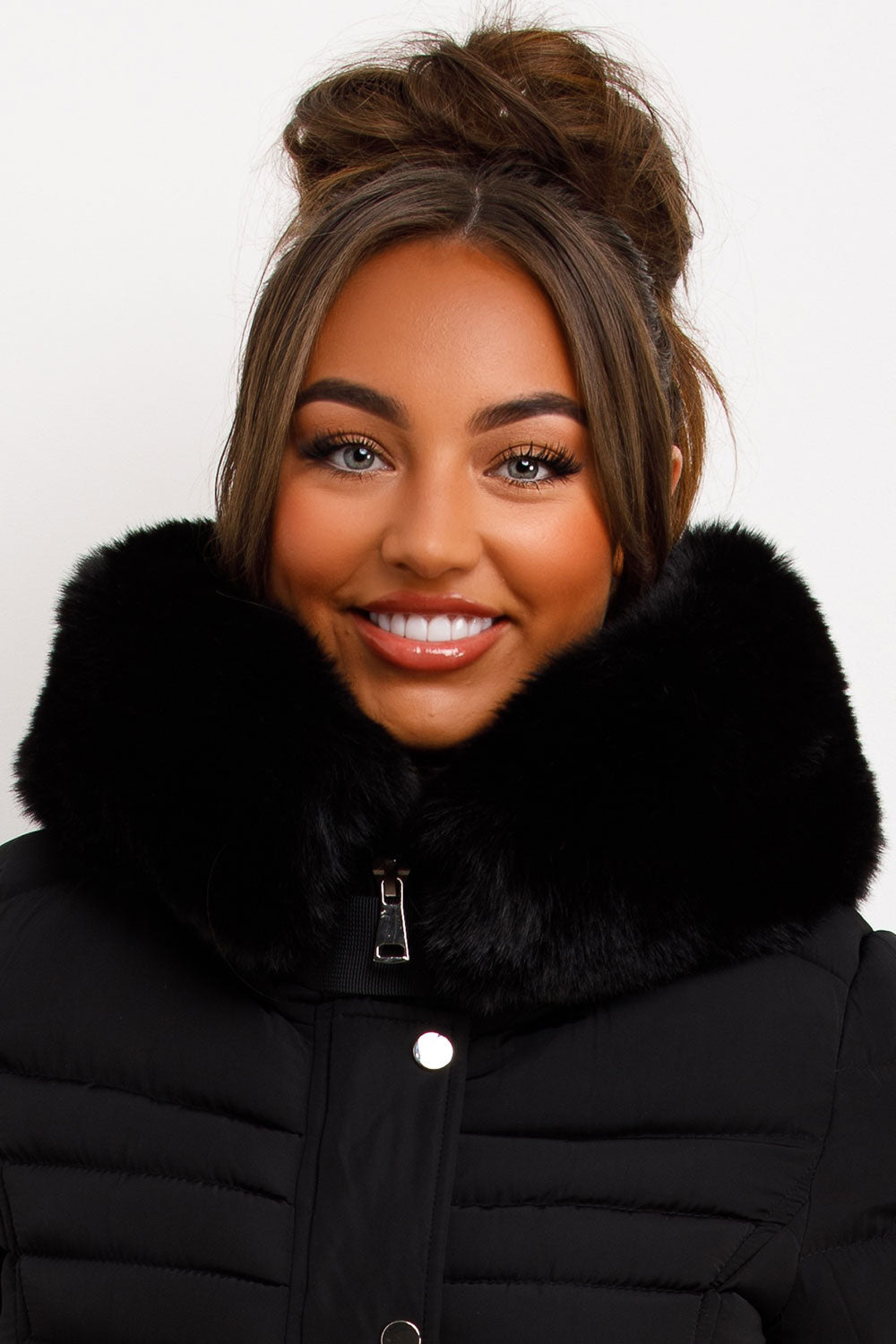 Puffer Jacket With Faux Fur Hood Side Buckle Detail Black