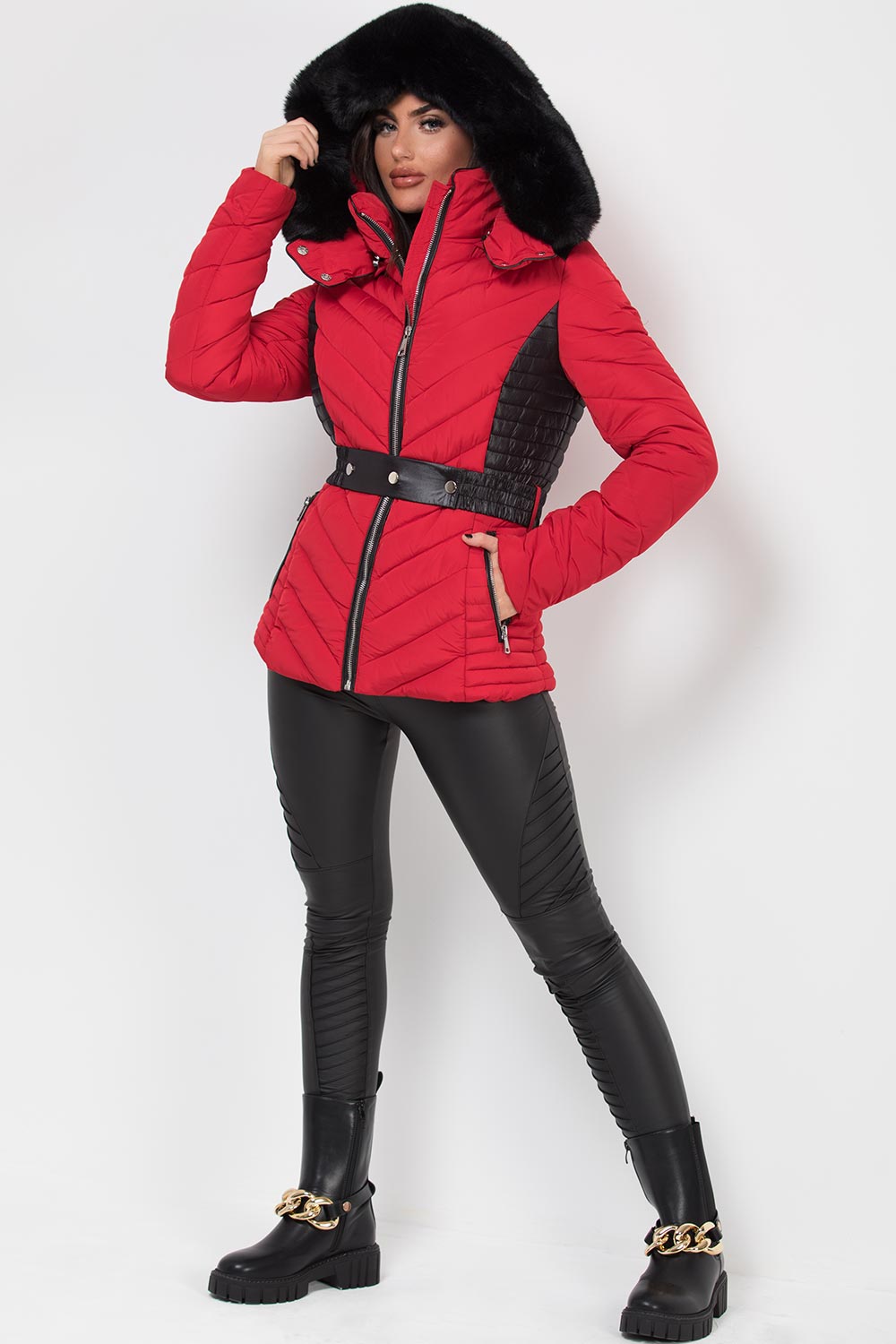 Puffer Quilted Jacket With Faux Fur Hood And Belt Red