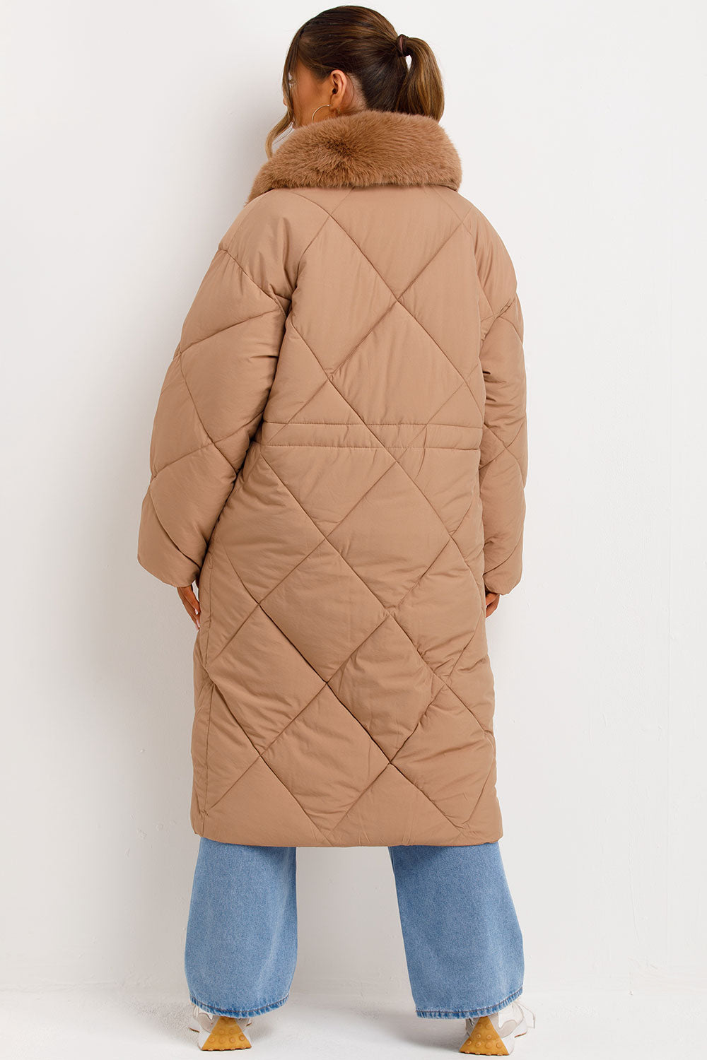 Long Puffer Quilted Coat With Fur Collar Camel