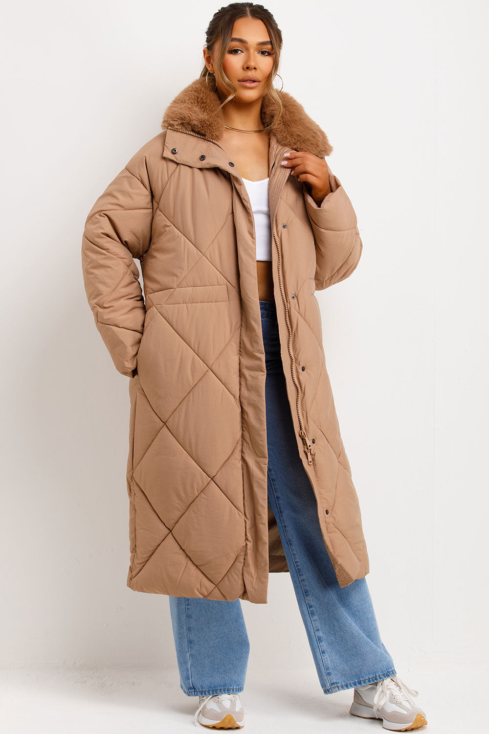 Long Puffer Quilted Coat With Fur Collar Camel