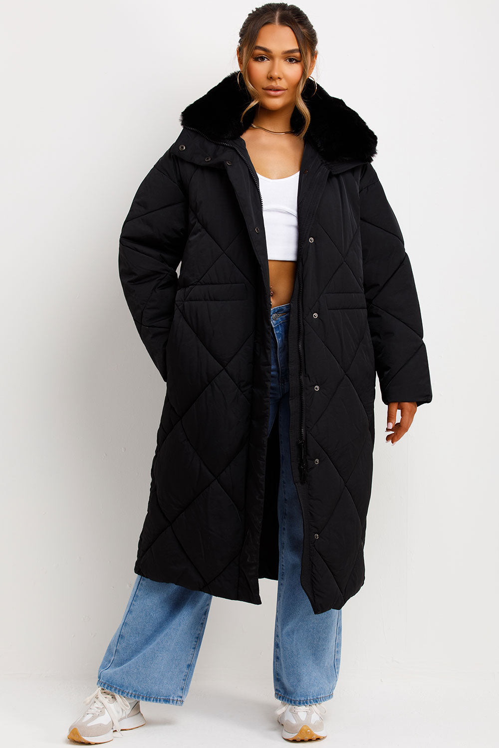 Long Puffer Quilted Coat With Fur Collar Black