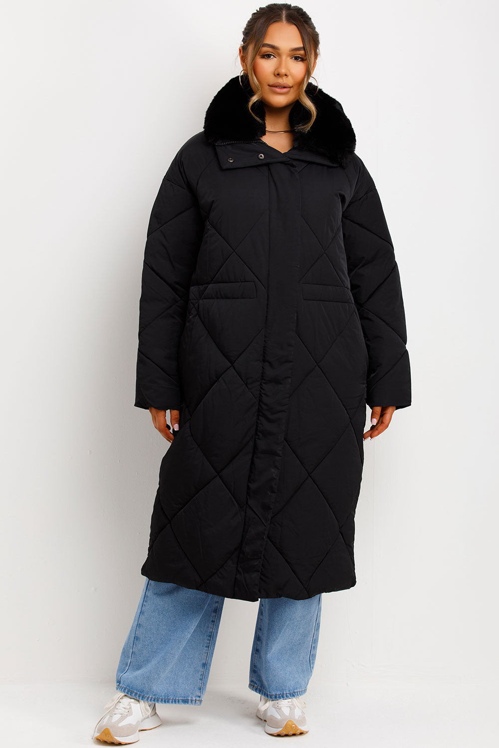 Long Puffer Quilted Coat With Fur Collar Black