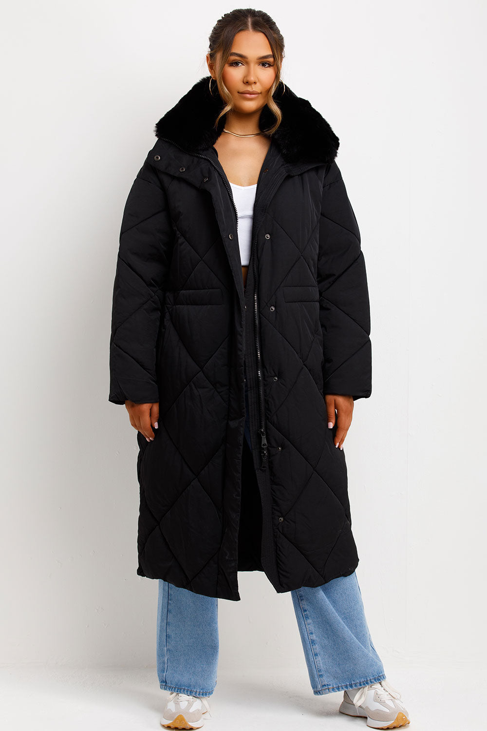 Long Puffer Quilted Coat With Fur Collar Black